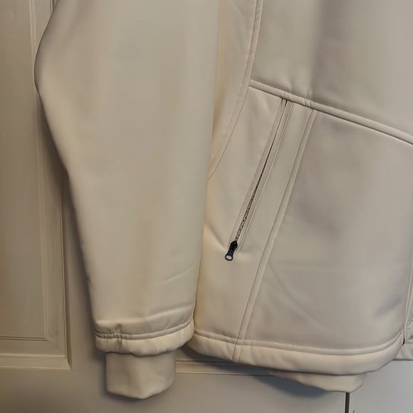 Outlay XL Jacket - Picture 4 of 8